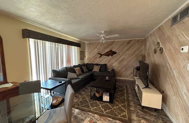 2BR Condo w/Private Beach Access