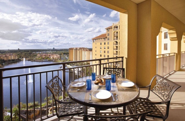 2BR-Dlx Inside Disney Gates-5 Pools, 2 Lazy Rivers, SPLASH pad, Mini Golf & More
