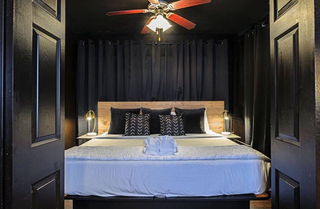 2BR Lower Westheimer Dream 03, Walkable Montrose ⭐️⭐️⭐️⭐️⭐️