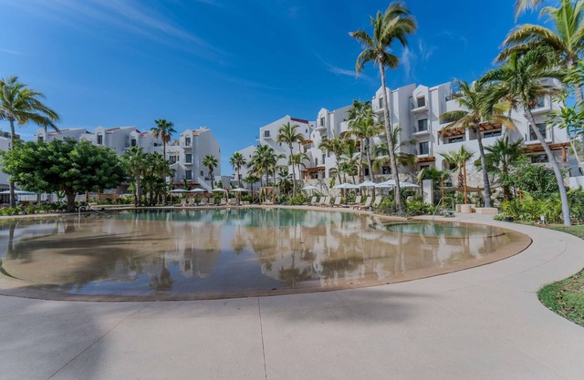 2BR Pool & Private Terrace in Casa Nima