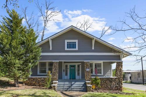 2nd Ave East Lake Craftsman