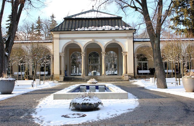 2nd floor apartment with roof terrace