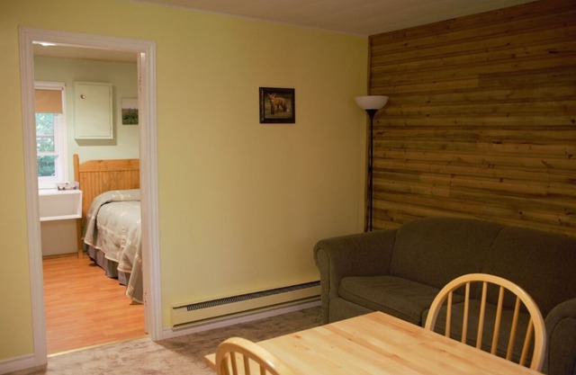 3,5 Stars Cottage - Forest & Lake PEI Cottages - Kozy Corner -1 Bedroom