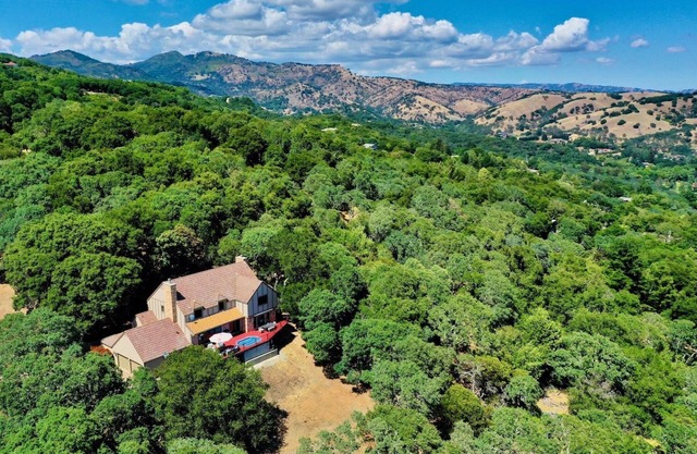 3 Acre Luxury Wine Estate with Breathtaking Views