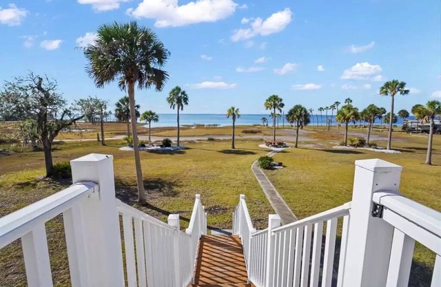 3 Bed/3.5 Bath Bay Front Townhome! Just Across the Bay from Cape San Blas