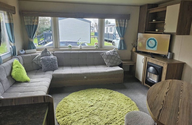 3 Bed Caravan - Near Beach, 5 star reviews, Wifi