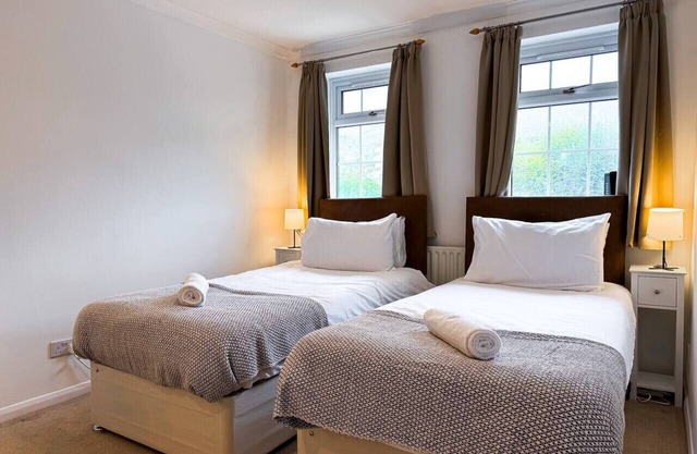 3-Bed Home | Easy Access to Maidstone West Station