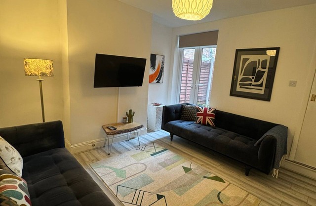 3-Bed House, Birmingham.