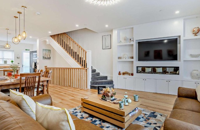 3 Bed in Brixham 92821