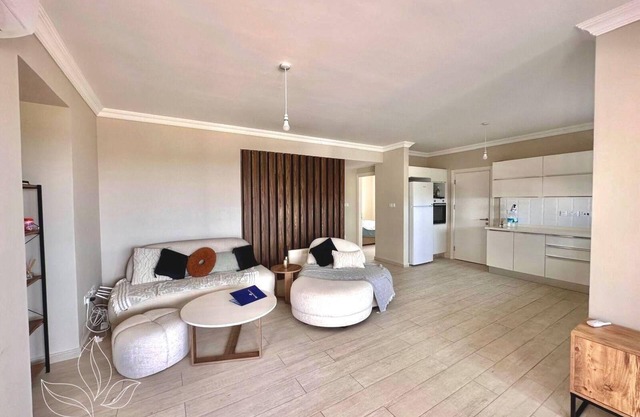 3 Bedroom 2 Bathroom apartment with communal pools close to golf course