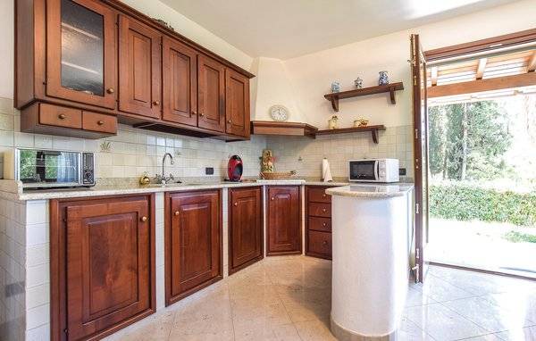 3 bedroom accommodation in Cisano sul Neva (SV)