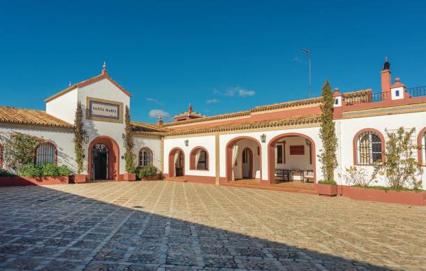 3 bedroom accommodation in El Garrobo