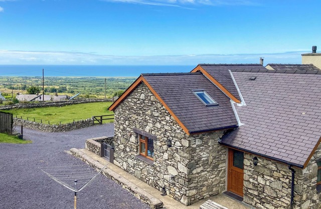 3 bedroom accommodation in Cilgwyn, near Caernarfon