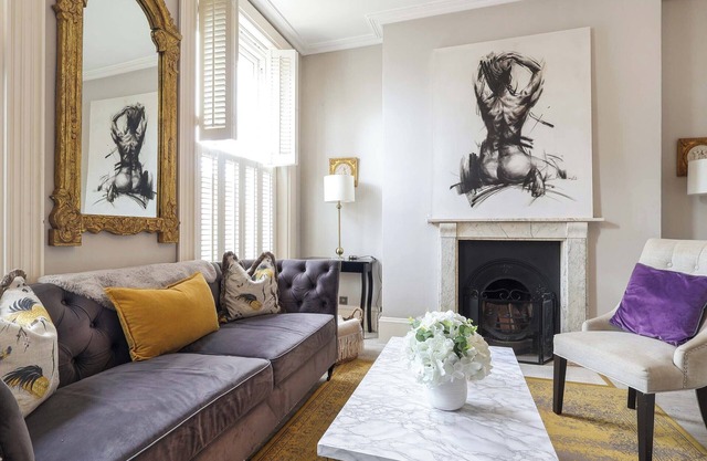 3 bedroom accommodation in Cheltenham