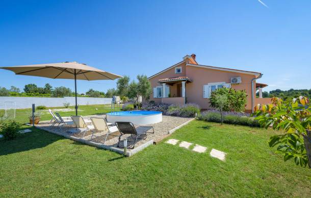 3 bedroom accommodation in Bibici