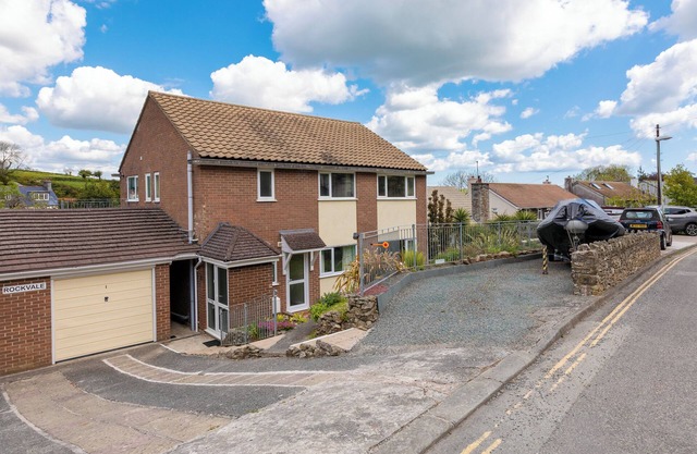 3 bedroom accommodation in Salcombe