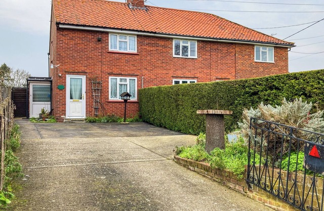3 bedroom accommodation in Westleton