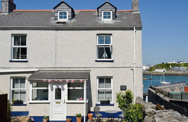 3 bedroom accommodation in Turnchapel, near Plymouth