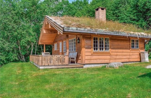 3 bedroom accommodation in Olden