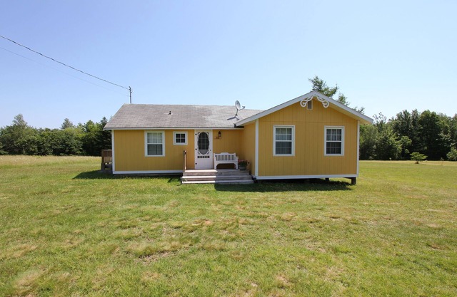 3 Bedroom Cottage Near PEI National Park!