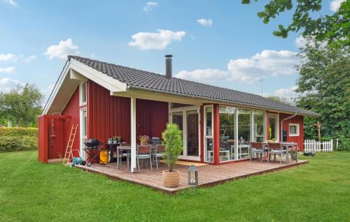 3 Bedroom Cozy Home In Grenaa