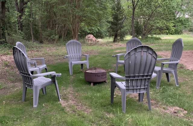 3 bedroom home near area lakes