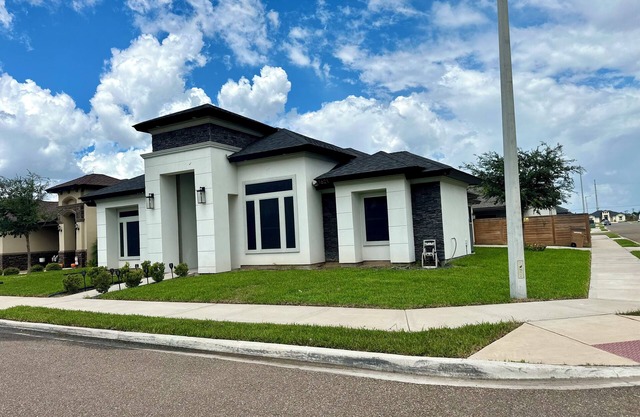 3-bedroom home with awesome amenities!
