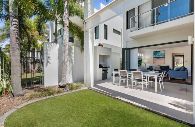 3 Bedroom Luxury Beach House