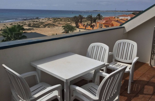 3 Bedroom Penthouse Apartment With Shared Pool And Panoramic Sea/Beach views