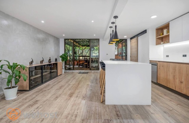 3 Bedrooms 4 Bathrooms