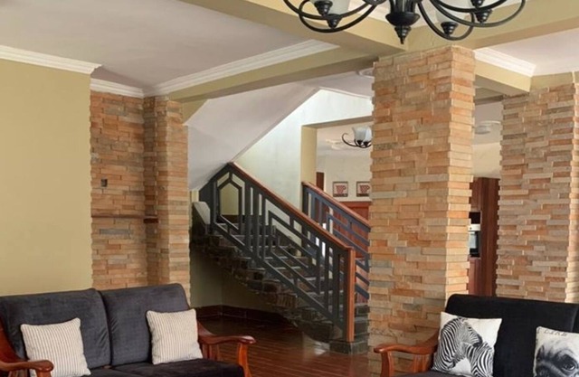3 bedrooms in an apartment in Mass Media
