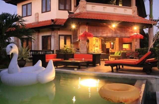 3 bedrooms villa with private pool free car and driver minimum 3 nights