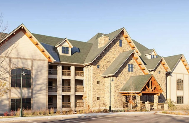 3 BR Presidential Suite, Lakeside Private Resort, Hollister MO