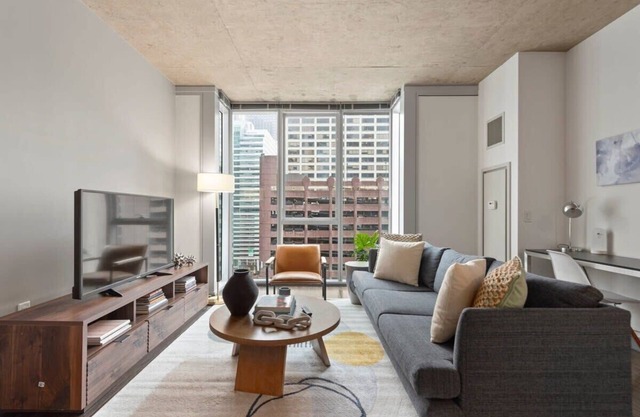 3 Central Apartments Ideal for Groups