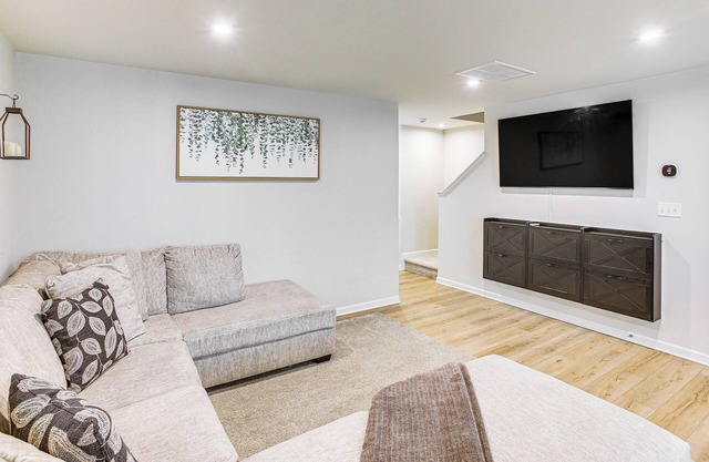 3 Mi to Dtwn Franklin: Family-Friendly Townhouse