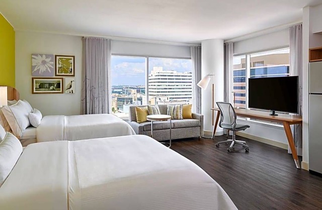 3-Star Hotel ∙ Element Austin Downtown