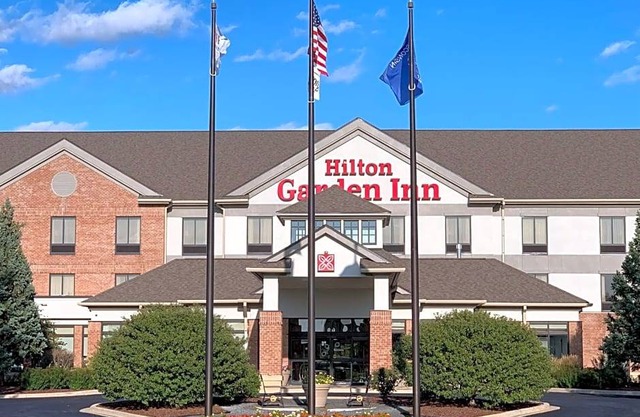 3-Star Hotel ∙ Hilton Garden Inn Oconomowoc