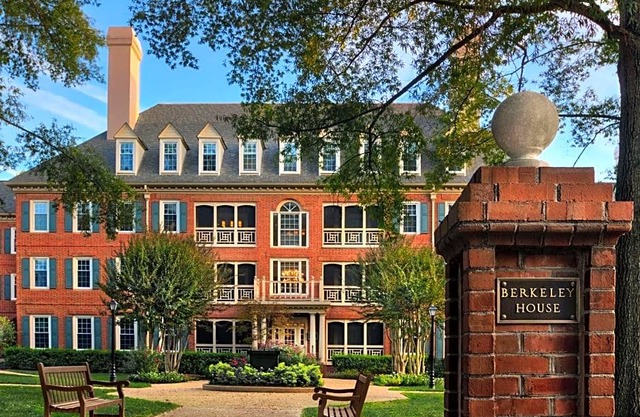 3-Star Hotel ∙ Marriott's Manor Club at Ford's Colony