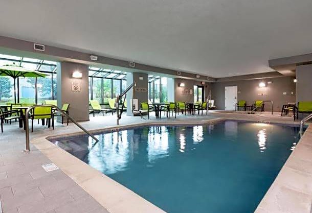 3-Star Hotel ∙ SpringHill Suites Detroit Auburn Hills