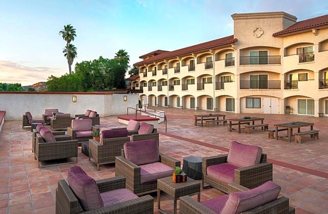 3-Star Hotel ∙ Santa Ynez Valley Marriott