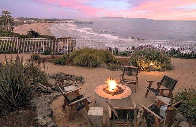 3-Star Hotel ∙ Cottage Inn by the Sea