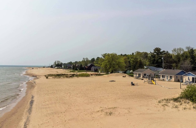 #3 | Waterfront Cabin with New Bath