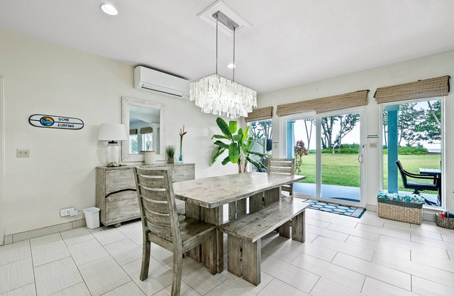 30 day Perfect “BEACHFRONT “ Getaway! Steps to the beach through the backyard