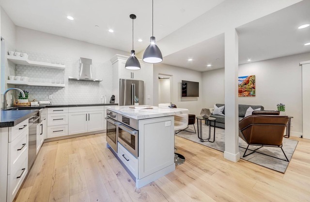 300 LaFave-Luxury Home at Zion: Bridge Mountain