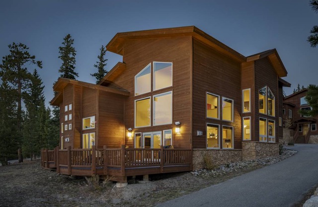 318 m² House ∙ 3 bedrooms ∙ 10 guests