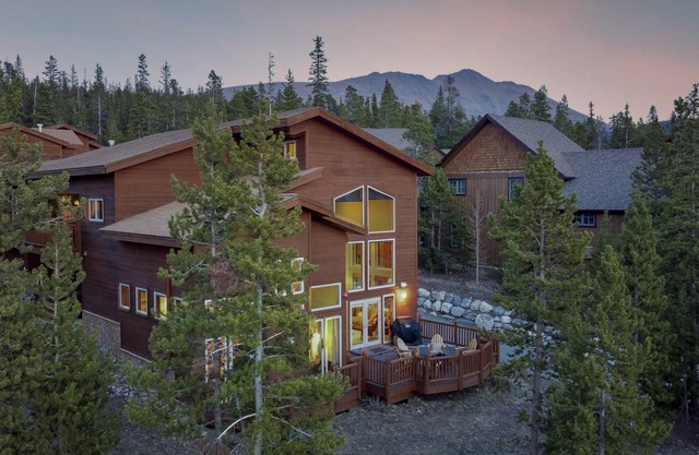 318 m² House ∙ 3 bedrooms ∙ 10 guests