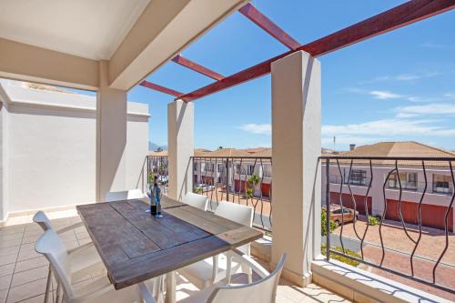 35 Island View by Host Agents