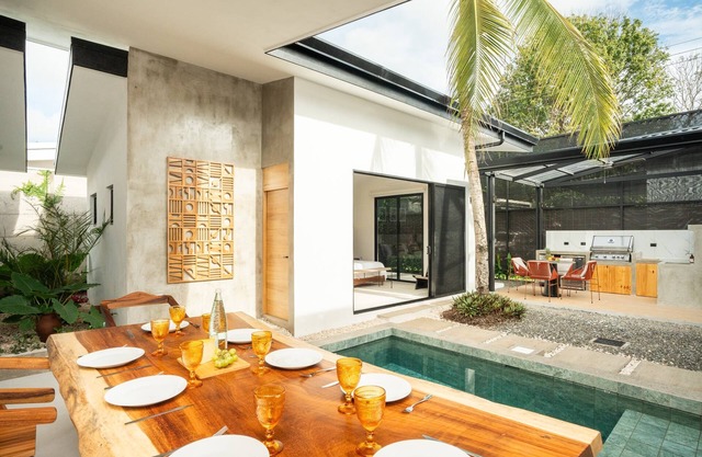 3Bdr House, 2Bth, BBQ & Private Pool