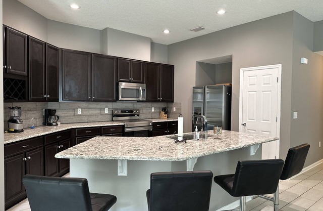 3BR 2BA Central location