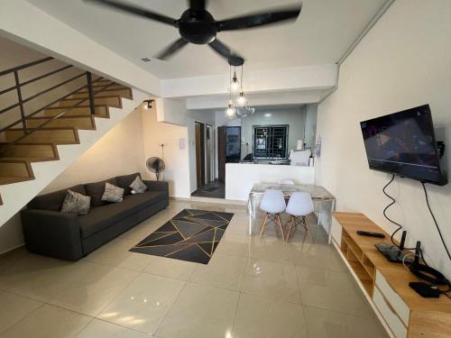 3BR House near Toll Yong peng